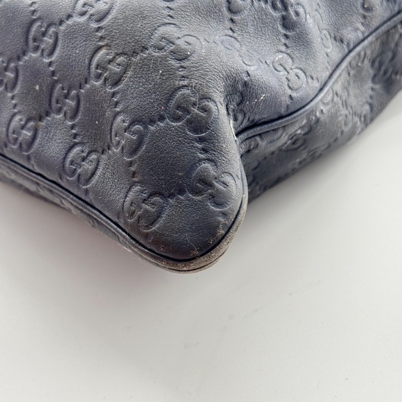 Gucci Black Leather Monogram Crossbody Bag - Picture 5 of 12